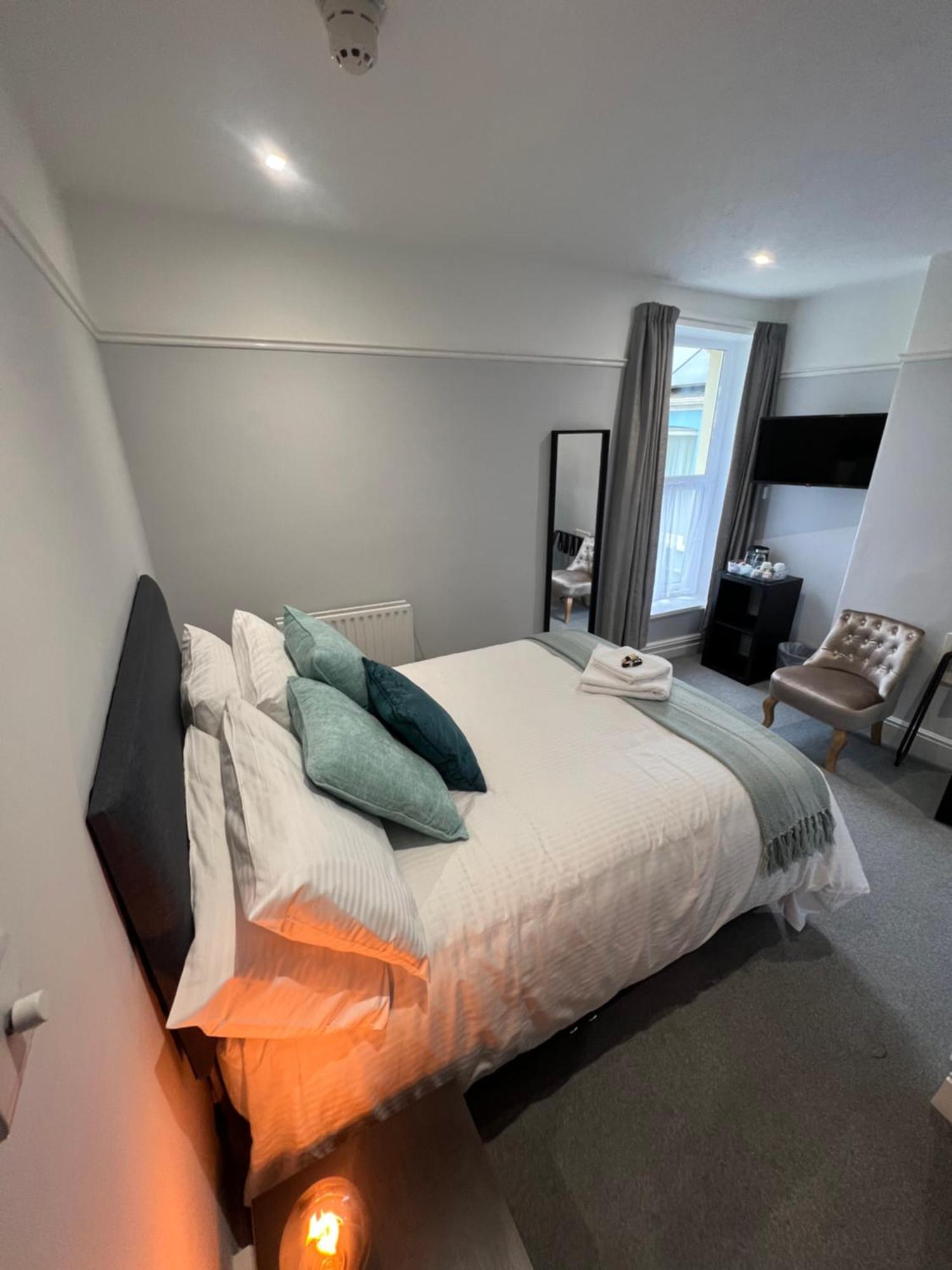 Brynhyfryd Guest House Cardigan Eksteriør bilde