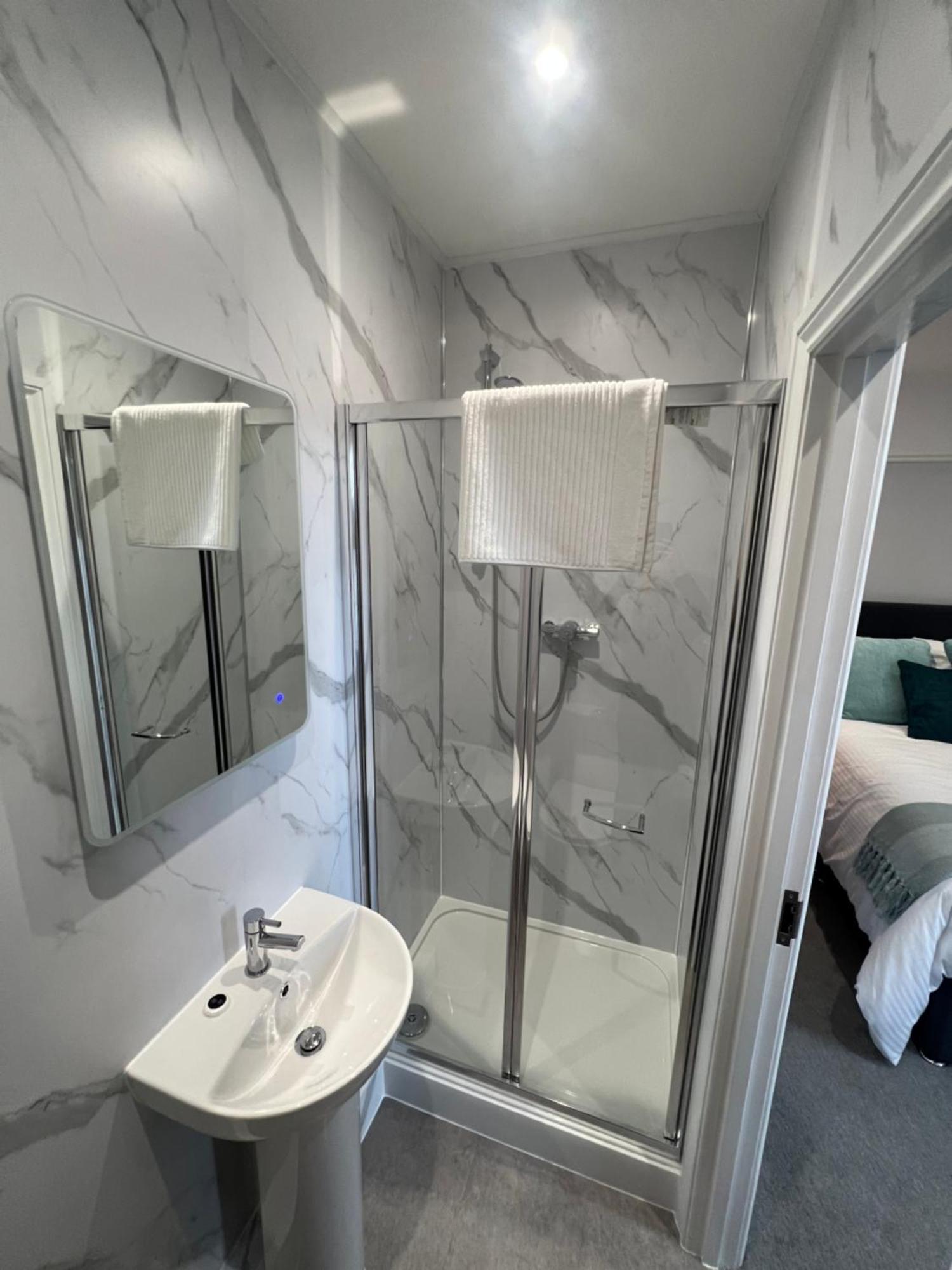 Brynhyfryd Guest House Cardigan Eksteriør bilde
